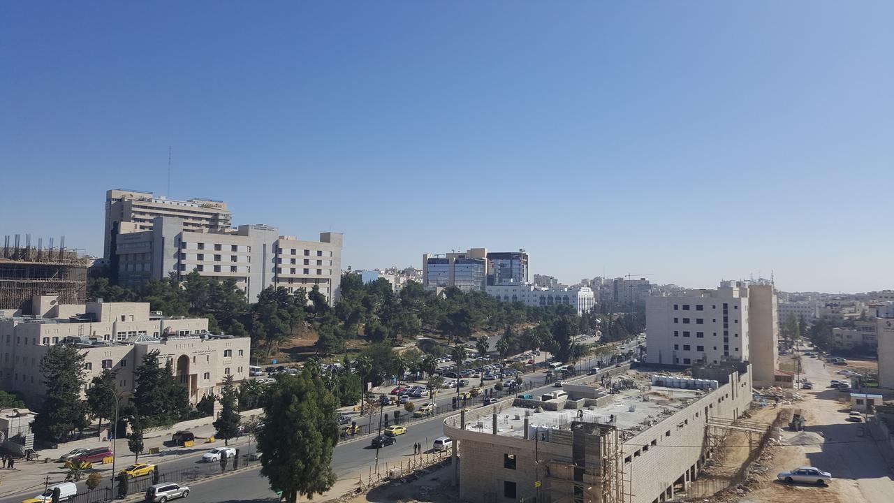 Al Khaleej Hotel Apartments Амман Экстерьер фото